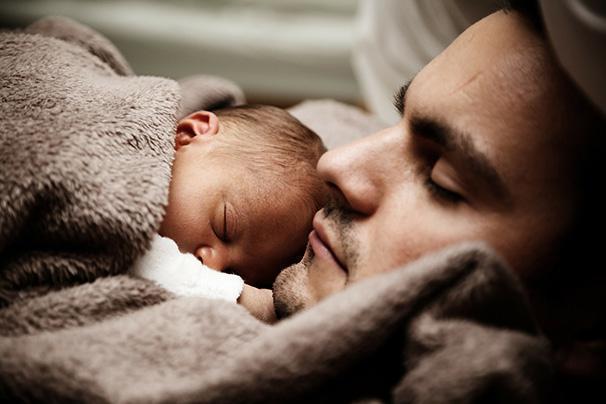 Kardeş kıskançlığı nasıl önlenir Belirtileri nelerdir Bebek kıskançlığı için çözüm önerileri