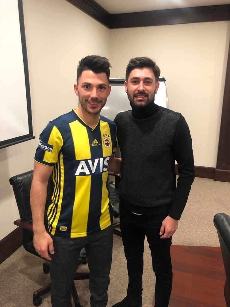 Tolgay Arslan Fenerbahçe forması giydi