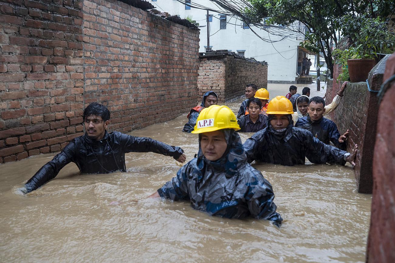 Nepaldeki sel ve toprak kaymalarında 113 kişi hayatını kaybetti