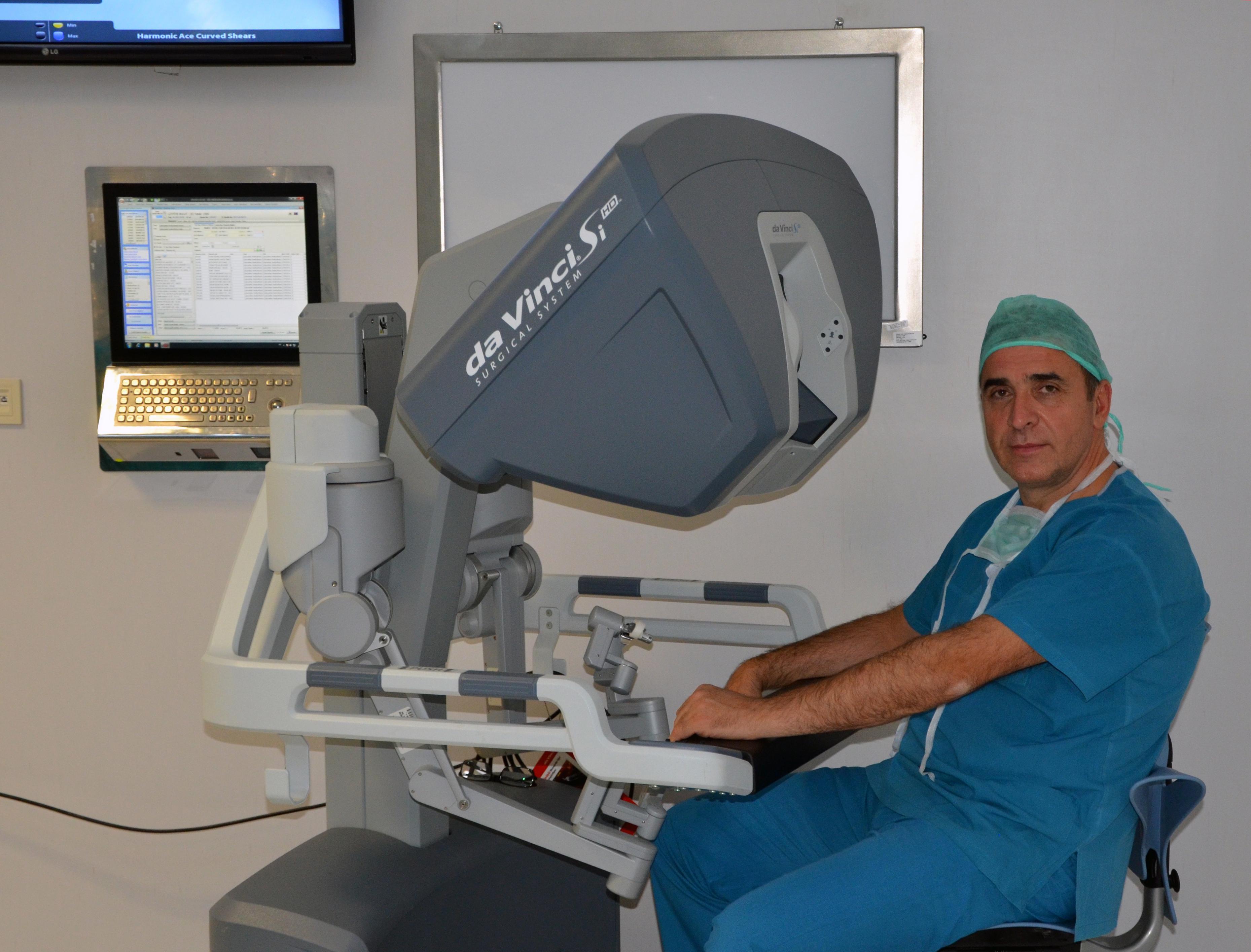 Obezite ameliyatlarında teknolojik olarak en ileri düzey robotik cerrahi