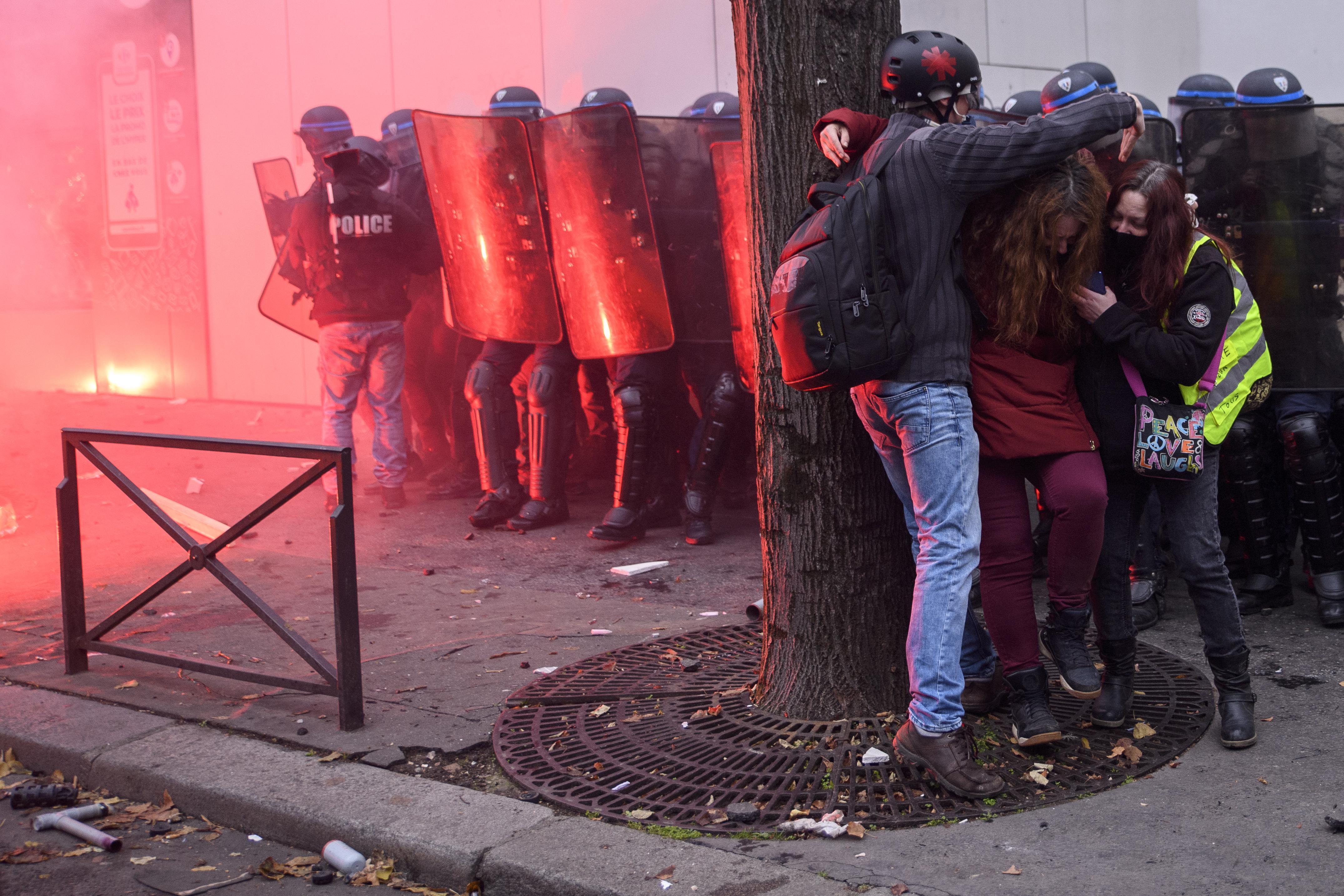 Fransada tartışmalı yasa tasarısına protestolar sürüyor