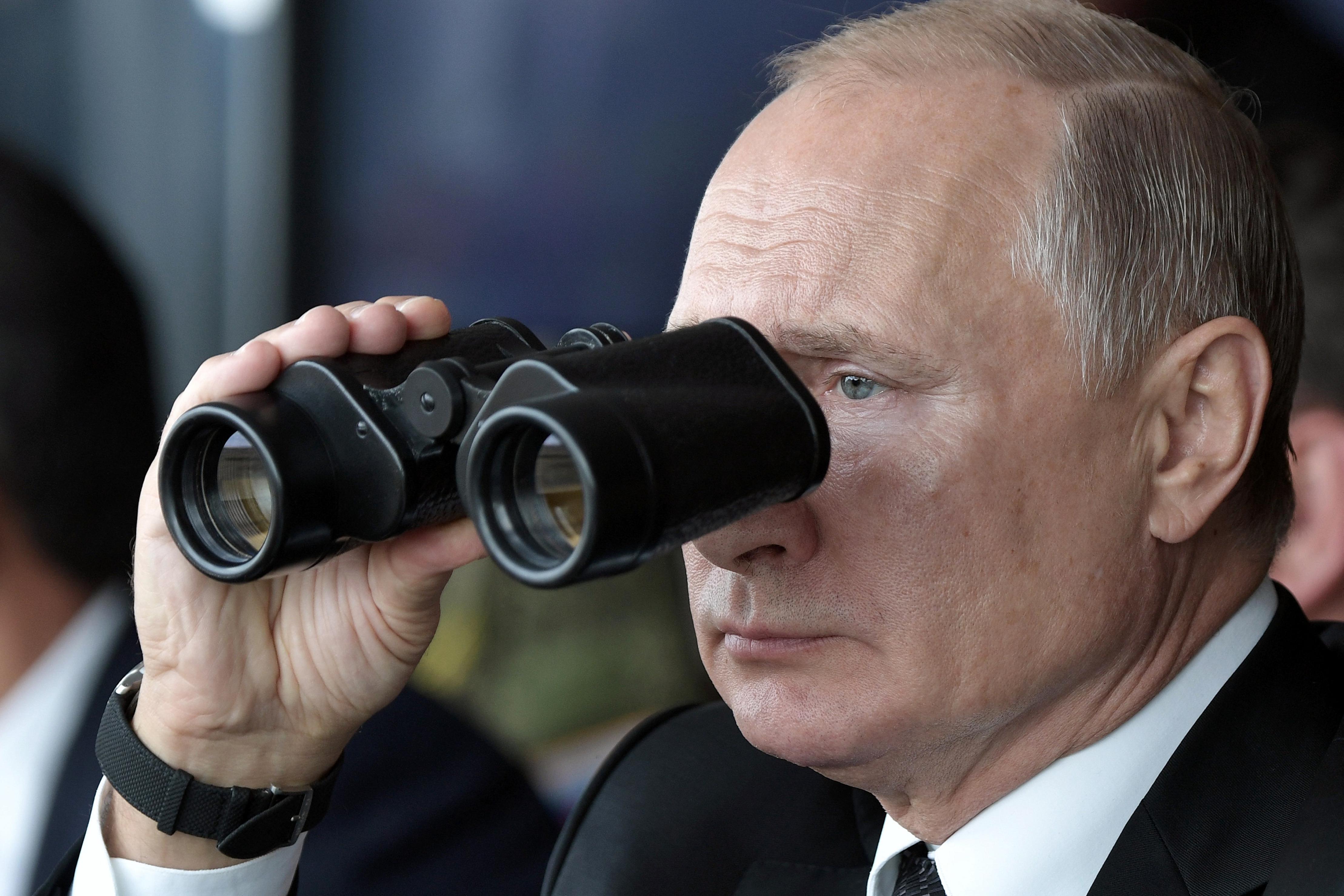 Putin, İngilterenin internetini kesebilir