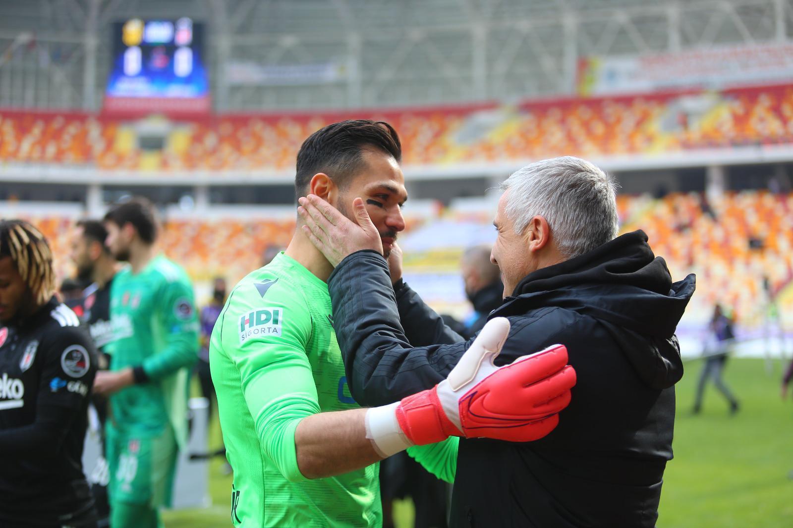 Beşiktaşın, galibiyet serisi Malatyaspor deplasmanında sona erdi Önder Karavelinin kararı maça damga vurdu...