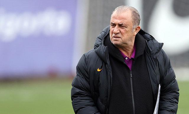 Fatih Terim Galatasaraydan ayrıldı mı Teknik direktör Terim istifa mı etti