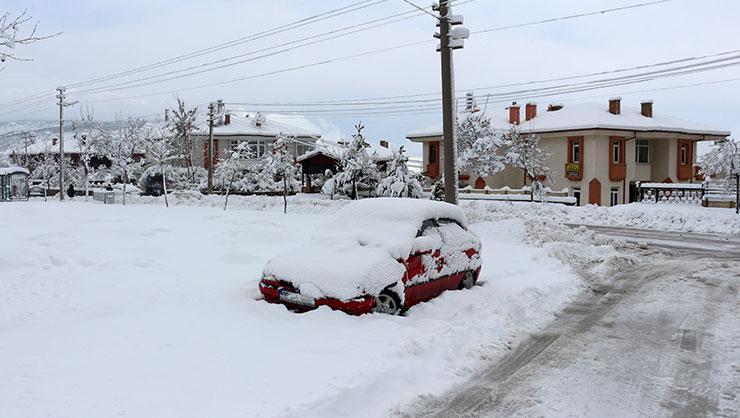 Son dakika... Eğitime kar engeli Çok sayıda ilde okullar tatil edildi
