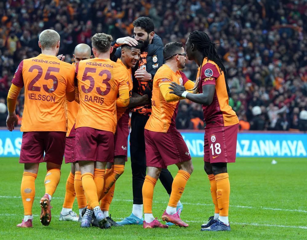 Galatasaray sahasında Rizesporu 4-2 mağlup etti