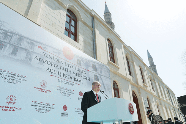 Cumhurbaşkanı Erdoğan: Medrese bundan sonra da bir eğitim-öğretim yuvası olarak hizmet verecektir