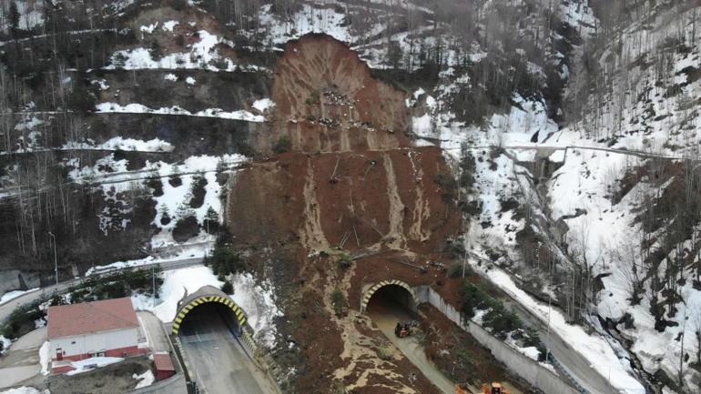 Bolu Dağı Tünelindeki heyelanın büyüklüğü gün ağarınca ortaya çıktı