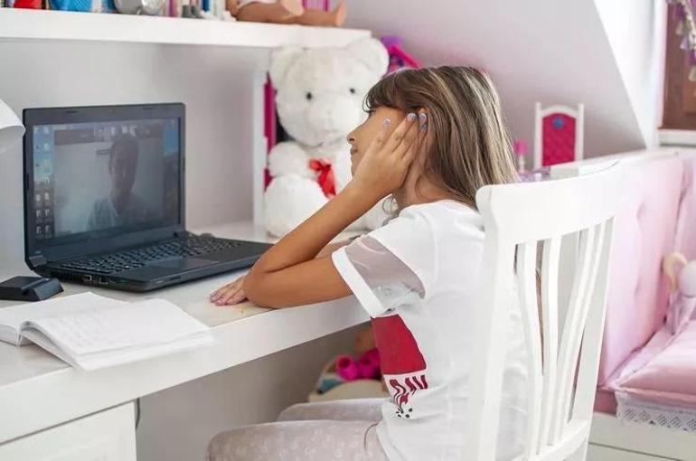 Çocuklarda işitme sorunlarına neden olan faktörler ve duyma kaybı belirtileri