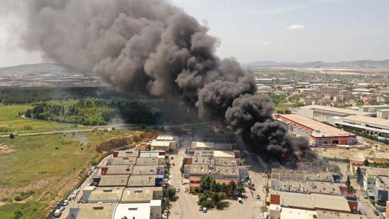Big fire after explosion in Istanbul Moments of horror on camera, devastating news from 3 workers