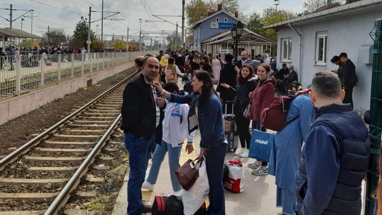 Çerkezköy-Halkalı tren seferlerinde aşırı yoğunluk  Yüzde 200 arttı