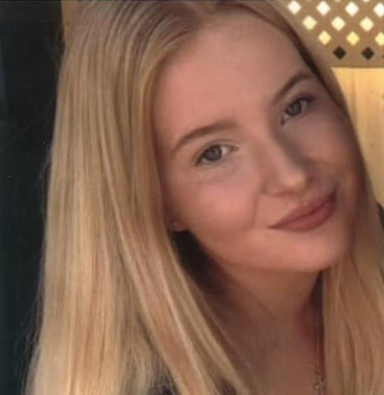 16 yaşındaki genç kız elinde deodorant şişesiyle ölü bulundu