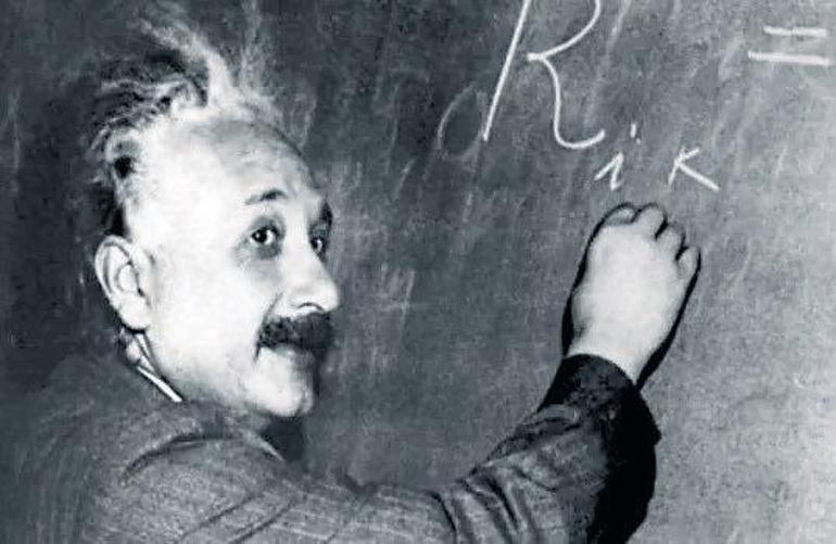 Dünyanın en ünlü suratı için dev savaş: Einsteinin sahibi kim