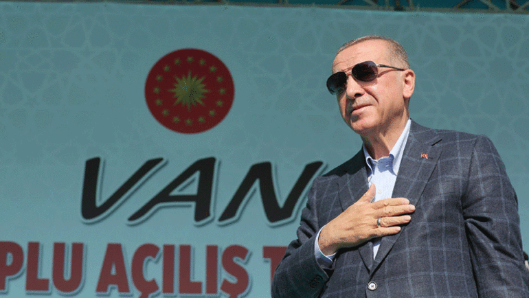 Cumhurbaşkanı Erdoğan: Biz de aşkınan koşuyor ve yorulmuyoruz