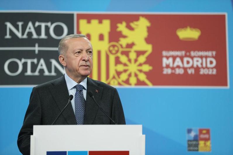 Cumhurbaşkanı Erdoğan: Türkiye, İsveç ve Finlandiya arasında imzalanan muhtıra diplomatik bir zaferdir