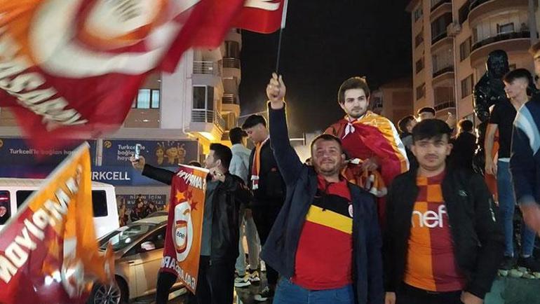 Galatasaray’ın şampiyonluğu coşkuyla kutlanıyor